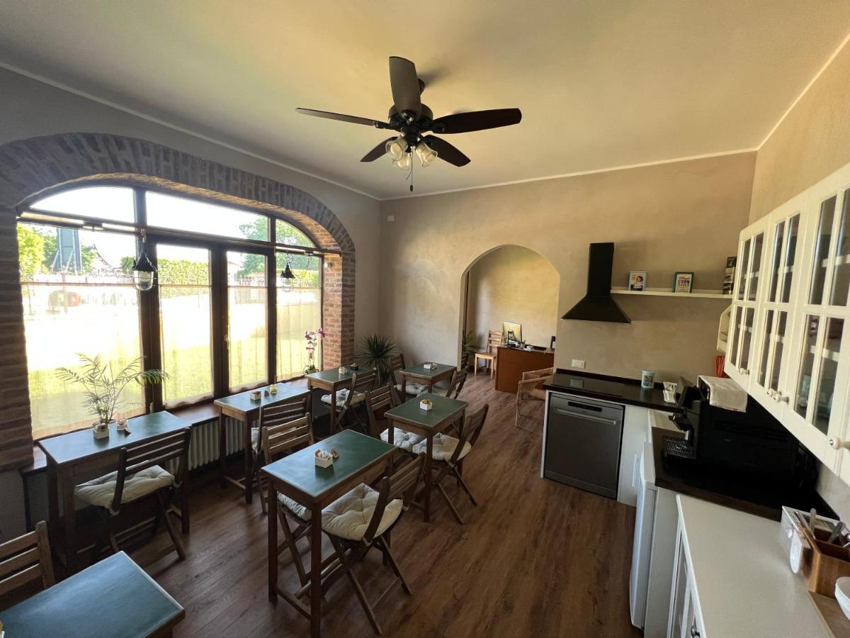 Guest House Le Vagabonde Φιουμιτσίνο Εξωτερικό φωτογραφία