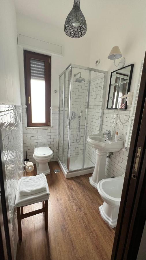 Guest House Le Vagabonde Φιουμιτσίνο Εξωτερικό φωτογραφία